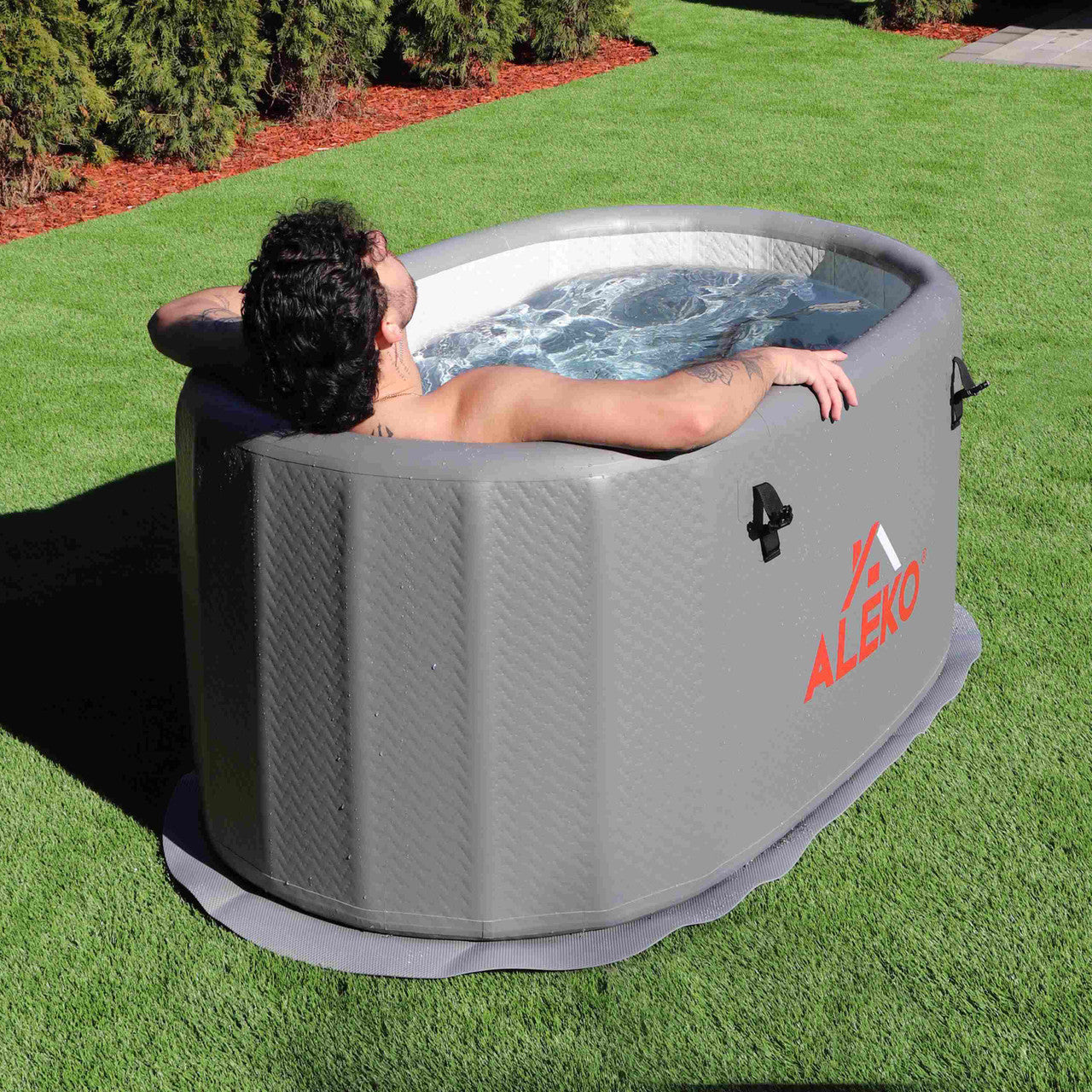ALEKO Arctica Portable Inflatable Cold Plunge Tub