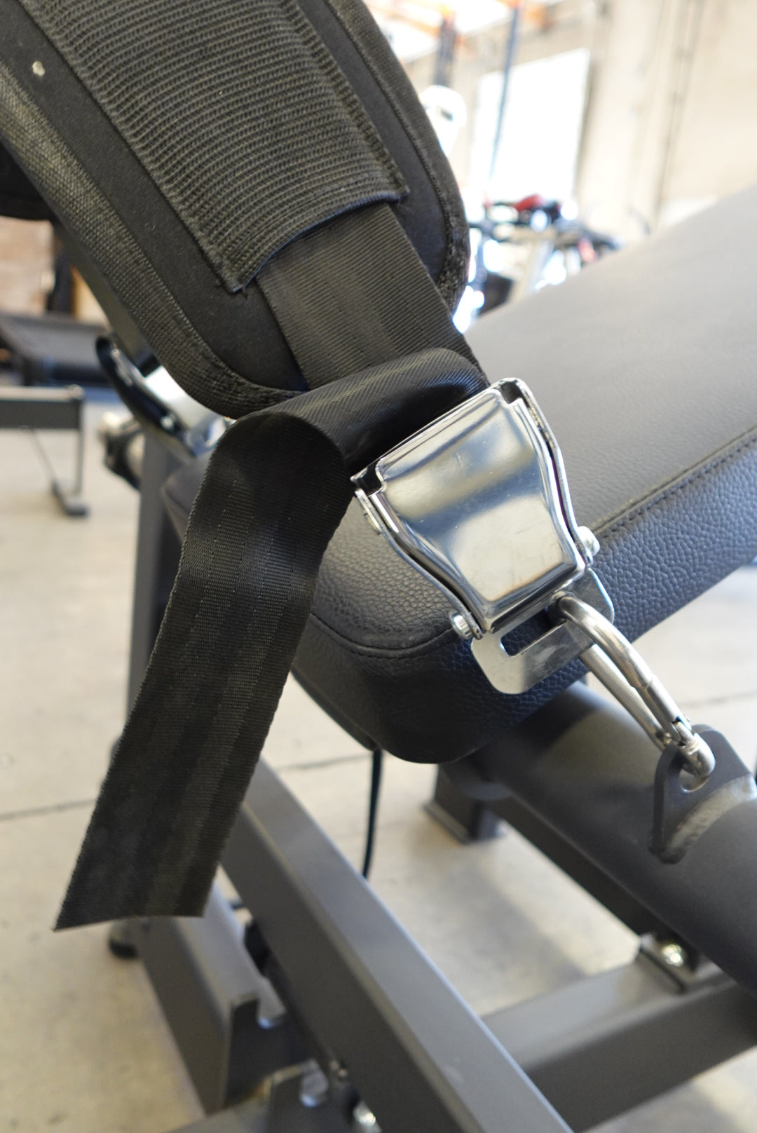 SFE Commercial Hip Thrust Glute Machine